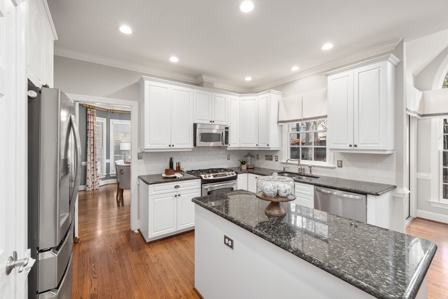 Custom luxury kitchen islands for mansion renovations and upgrades